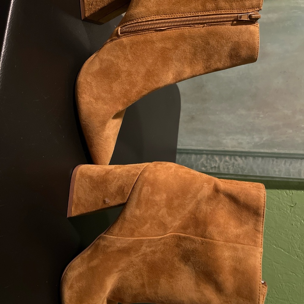 Steve Madden Tan Ankle Boots